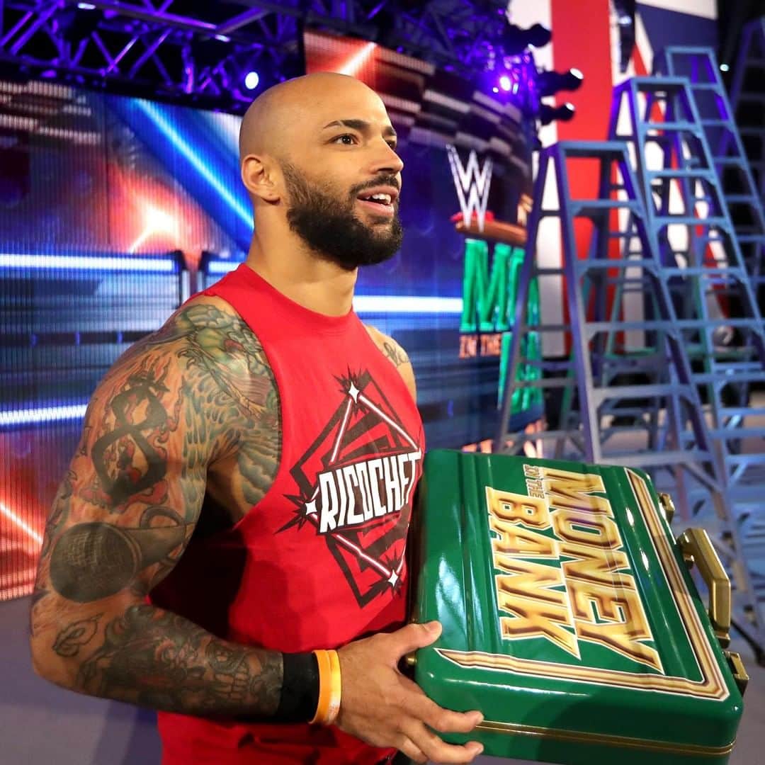 WWEさんのインスタグラム写真 - (WWEInstagram)「You can't deny that @kingricochet will be in his element in a #MITB #LadderMatch... 💰」5月17日 0時00分 - wwe