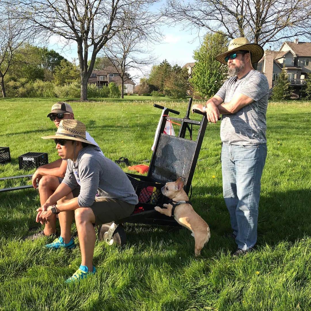 Hamlinのインスタグラム：「When you’re asked to add weight to one side to keep the whole cart from flipping. .......... #onset #producer」