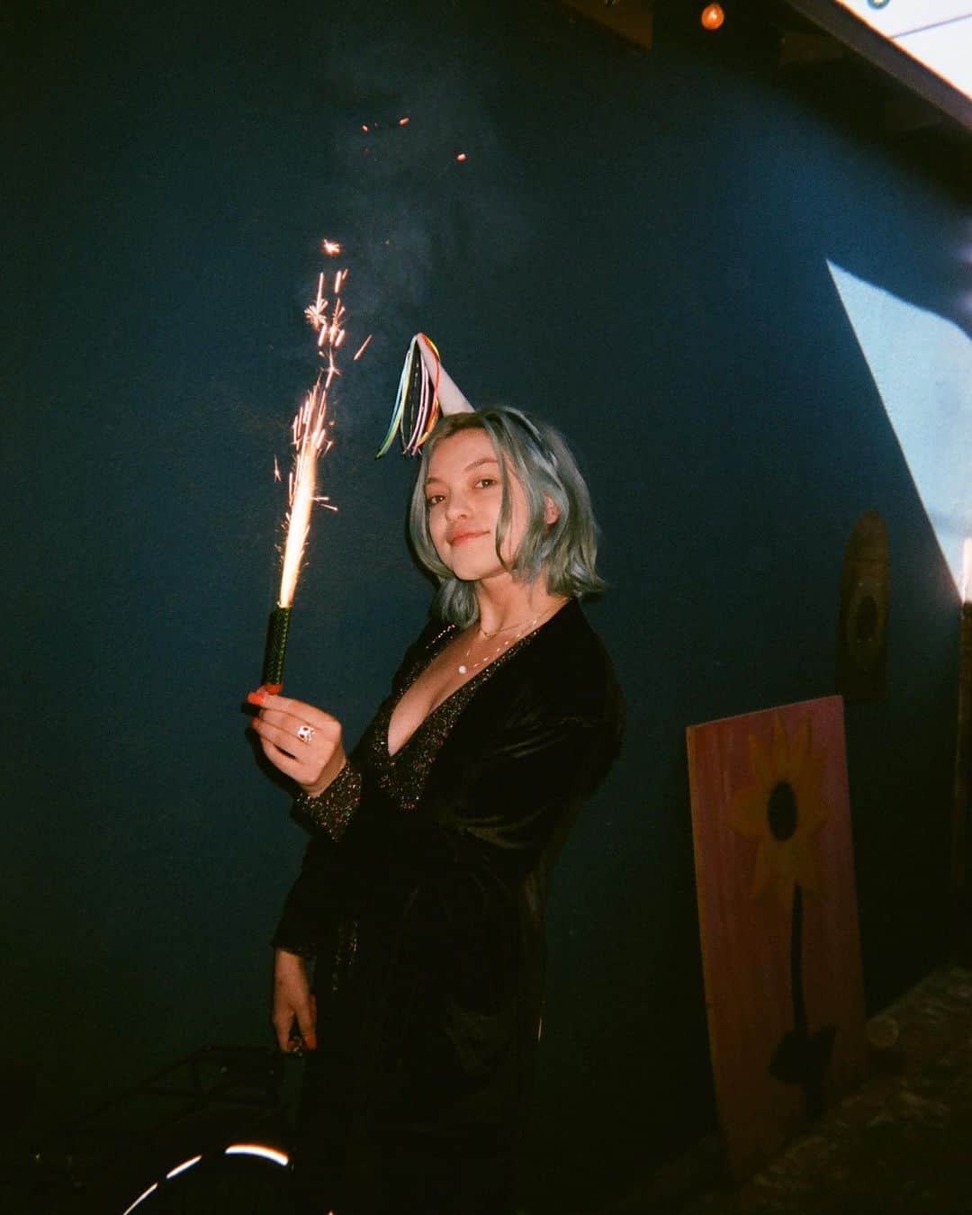 HEY VIOLETのインスタグラム：「the world can be a bit scary.. sometimes, the same goes for the people in it. don’t let anyone ever take away the thousands of stars that burst from within you. your rights are yours. may our voices be heard. we love you.」