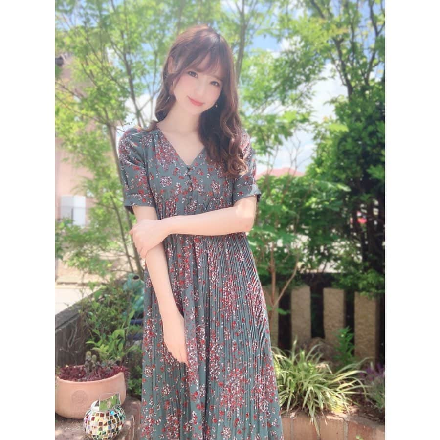 小越しほみさんのインスタグラム写真 - (小越しほみInstagram)「おはようございます🌞 今夜はラジオ公開収録です📻✨ 当日参加も途中参加もOKだよ☺️ お待ちしております💕 ・ ・ ・ ・ ▼番組名 市川うららFM ステラ☆ミュージックDRIVE! ・ ▼公開収録日程 5月17日(金) ・ ▼出演者 ・森脇亜紗紀 ・小越しほみ ・空川芽生 ・住吉史衣 ・ ▼会場 平賀スクエア ・ ▼タイムテーブル 受付開始/18:40 特典会①/19:00～19:50 公開収録開始/20:00 ・ #ラジオ #ラジオ公開収録 #radio #市川うららfm #ステミュ #ステラミュージックdrive #ラジオdj #cocodeal #cocogirls_style #ココディール #ootd #onepiece #ワンピース」5月17日 10時16分 - shihomi1129