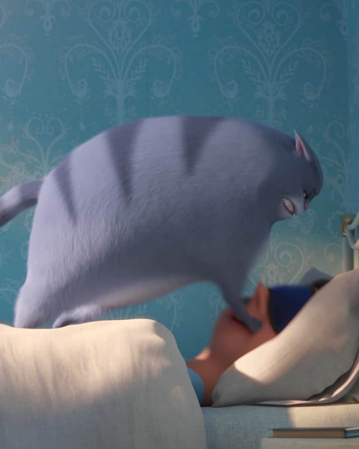 レイク・ベルのインスタグラム：「C O M I N G  S O O N 🐾 JUNE 7 @secretlifeofpets @illuminationent」