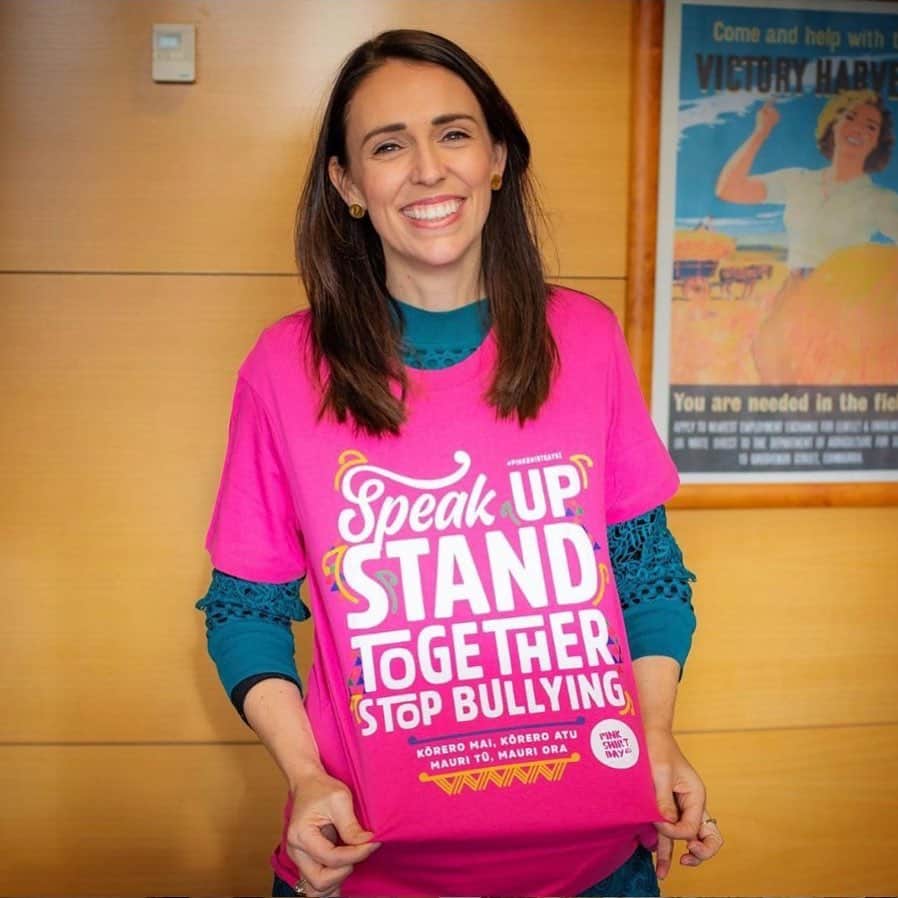 COTTON ONさんのインスタグラム写真 - (COTTON ONInstagram)「Happy #pinkshirtdaynz New Zealand! Thanks to everyone who is standing today, together we can end bullying 💕 @jacindaardern @pinkshirtdaynz」5月17日 10時20分 - cottonon