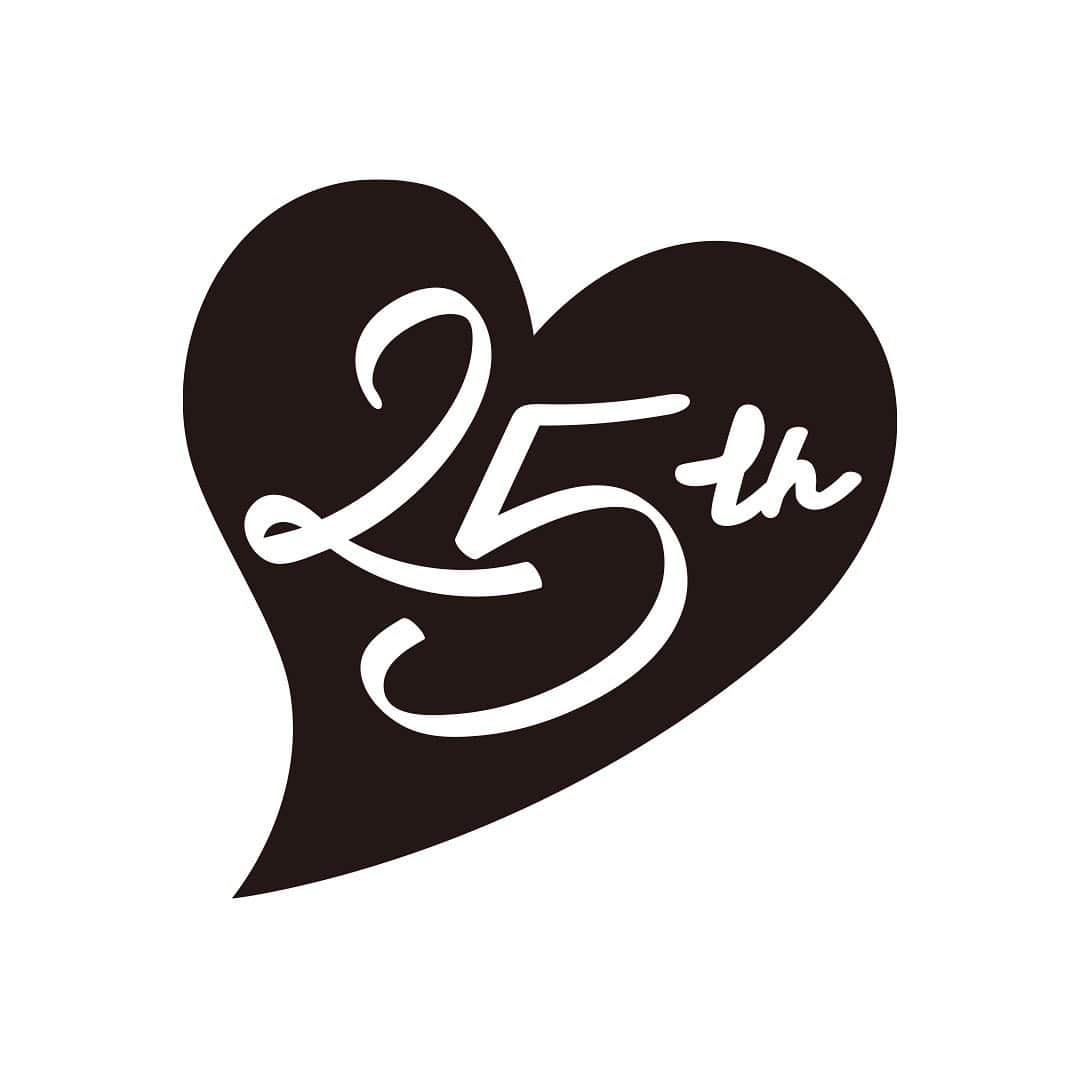 Visee official instagramさんのインスタグラム写真 - (Visee official instagramInstagram)「.﻿ ♡♡Visee 25th Birthday Bash♡♡﻿ いよいよ明日はヴィセの25周年記念イベントです。﻿ 会場ではリシェの7月発売品やアヴァンの8月発売品を先行してお試しいただけます。﻿ .﻿ ■日時2019年5月18日（土）11：00～20：00 (最終受付19:30)﻿ ■会場SO-CAL LINK GALLERY﻿ 入場無料です。ご来場をお待ちしております💋﻿ .﻿ （2枚目）﻿ 透け感のあるクリアな発色。肌になじむ2色のグラデーションで、印象的な目もとに仕上げるアイカラー。﻿ ヴィセ　リシェ　ダブルヴェール アイズ　5種（7/16発売）﻿ （3枚目）﻿ 目もとに口もとに自由自在。するする引いても、ぼかしても楽しめる、マルチカラーペンシルです。﻿ ヴィセ　アヴァン　リップ＆アイカラー ペンシル　14色（8/21発売）﻿ .﻿ 商品に関する詳しい情報はViséeの公式サイトをチェック❤﻿ . ﻿ #visee #ヴィセ #ヴィセリシェ #ヴィセアヴァン #kose #コーセー ﻿ #ダブルヴェールアイズ #リップアンドアイカラーペンシル #メイク #新作コスメ #cosmetics #eyeshadow #lip  #イベント情報」5月17日 11時00分 - visee_kose