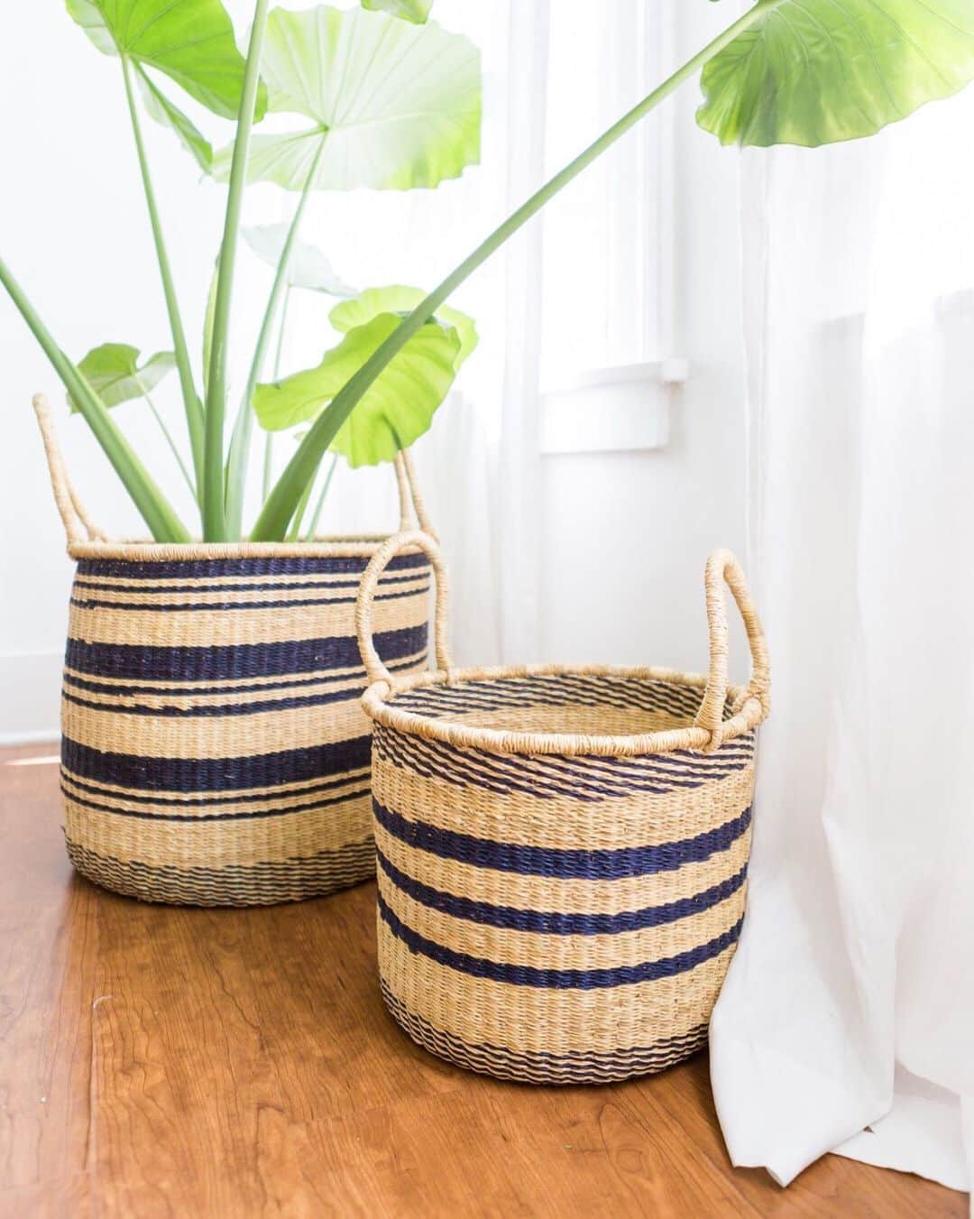 The Little Marketさんのインスタグラム写真 - (The Little MarketInstagram)「You can never have too many baskets. Each of our baskets is hand-woven and supports meaningful income for artisans. Tap to shop.」5月17日 2時15分 - thelittlemarket