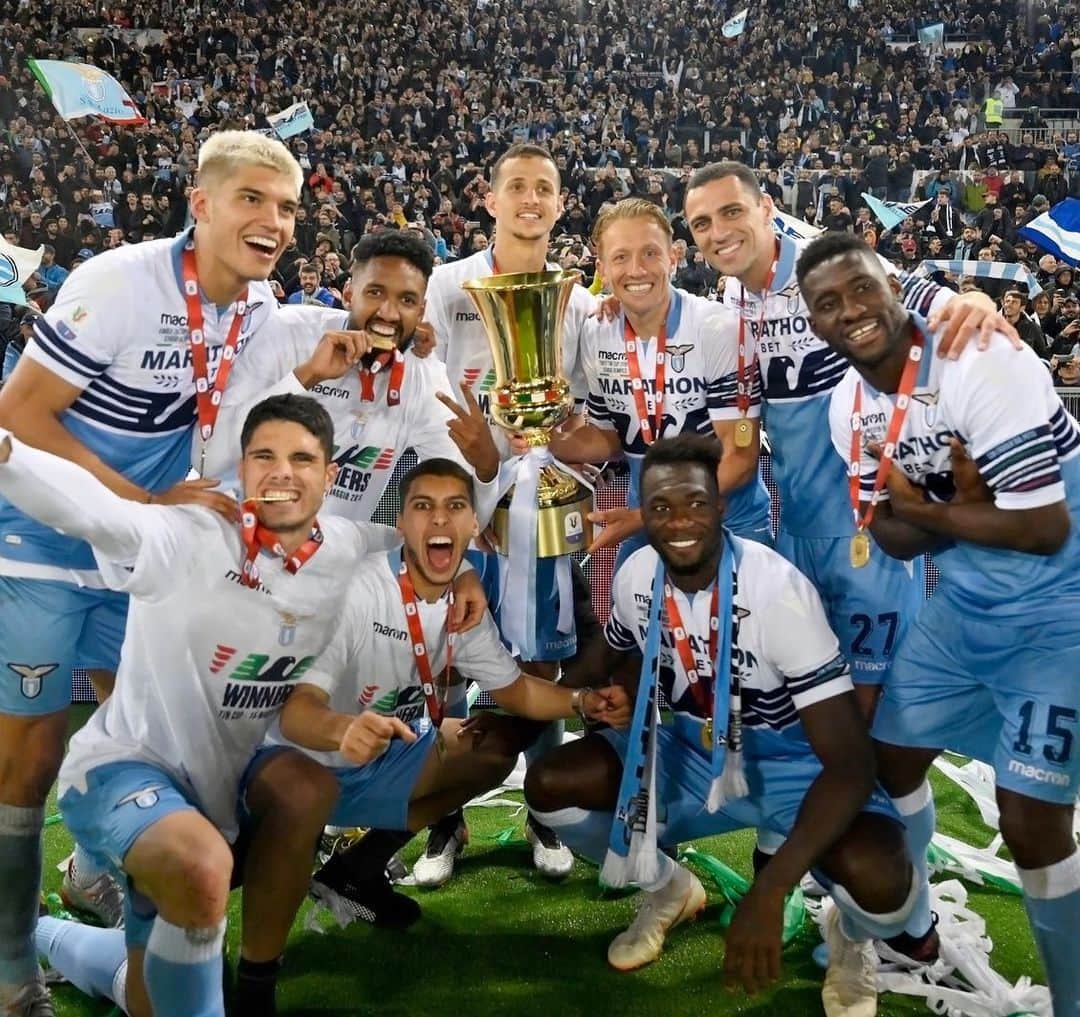 ロムロ・ソウザ・オレステス・カルデイラのインスタグラム：「Che squadra 😜. @tucucorrea  @wallacefortuna  @luizfeliperamos27  @jordao_66  @pedroneto_30  @leivalucas  @bastosquissanga  #Caicedo」