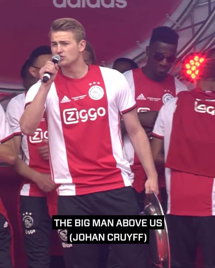 ヨハン・クライフのインスタグラム：「Beautiful words from @mdeligt_ ❌❌❌ #CruyffLegacy ⠀ 🎥 @afcajax」