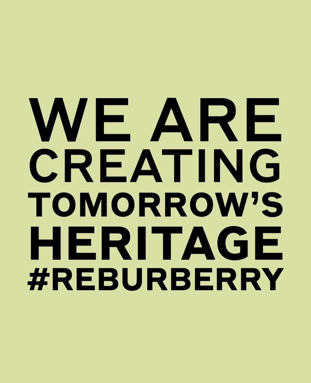 Burberryさんのインスタグラム写真 - (BurberryInstagram)「Introducing #ReBurberry . We're disrupting and improving every stage of how we create our products to support circularity . Our new packaging and dust bags are made from upcycled materials. We are reducing plastic, repurposing fabric and finding new technologies to create the materials of the future . Explore our Stories to see more . #SustainableFashion #RewritingFashion #CPHFS19」5月17日 2時33分 - burberry