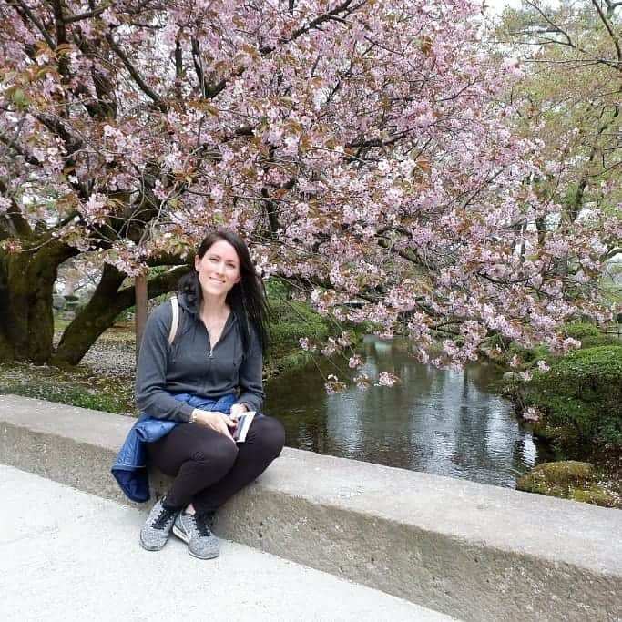 シャルレーヌ・ギニャールさんのインスタグラム写真 - (シャルレーヌ・ギニャールInstagram)「Kanazawa 🏯🌸 #japan #🇯🇵 #vacation #kanazawa #kenrokuengarden #kanazawacastle #sakura #holidays #beautiful #happy」5月17日 3時01分 - charleneguignard