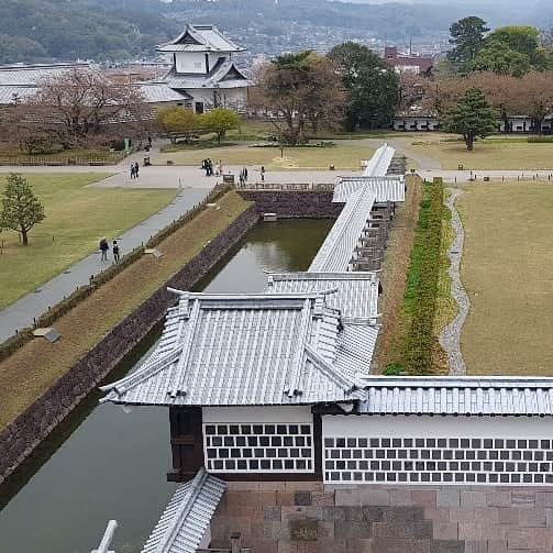 シャルレーヌ・ギニャールさんのインスタグラム写真 - (シャルレーヌ・ギニャールInstagram)「Kanazawa 🏯🌸 #japan #🇯🇵 #vacation #kanazawa #kenrokuengarden #kanazawacastle #sakura #holidays #beautiful #happy」5月17日 3時01分 - charleneguignard