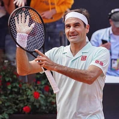 ATP World Tourさんのインスタグラム写真 - (ATP World TourInstagram)「❗️ 2 match points saved❗️Roger gets it done for his second win of the day 🙌 #ibi19」5月17日 3時13分 - atptour