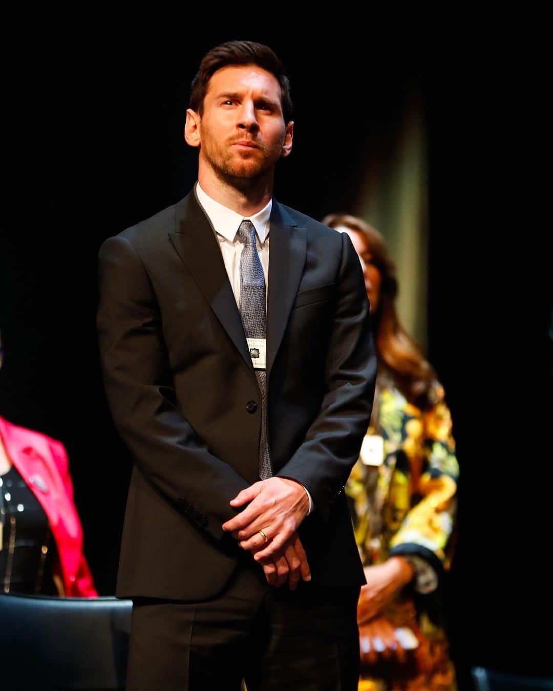 FCバルセロナさんのインスタグラム写真 - (FCバルセロナInstagram)「👏 Messi receives the Creu de Sant Jordi 2019, one of the highest civil distinctions awarded in Catalonia. 👍 Leo Messi recibe la Creu de Sant Jordi 2019, una de las máximas distinciones que otorga la Generalitat de Catalunya 🙌 Leo Messi, Creu de Sant Jordi 2019. Molt orgullosos de tu, Leo!」5月17日 3時53分 - fcbarcelona