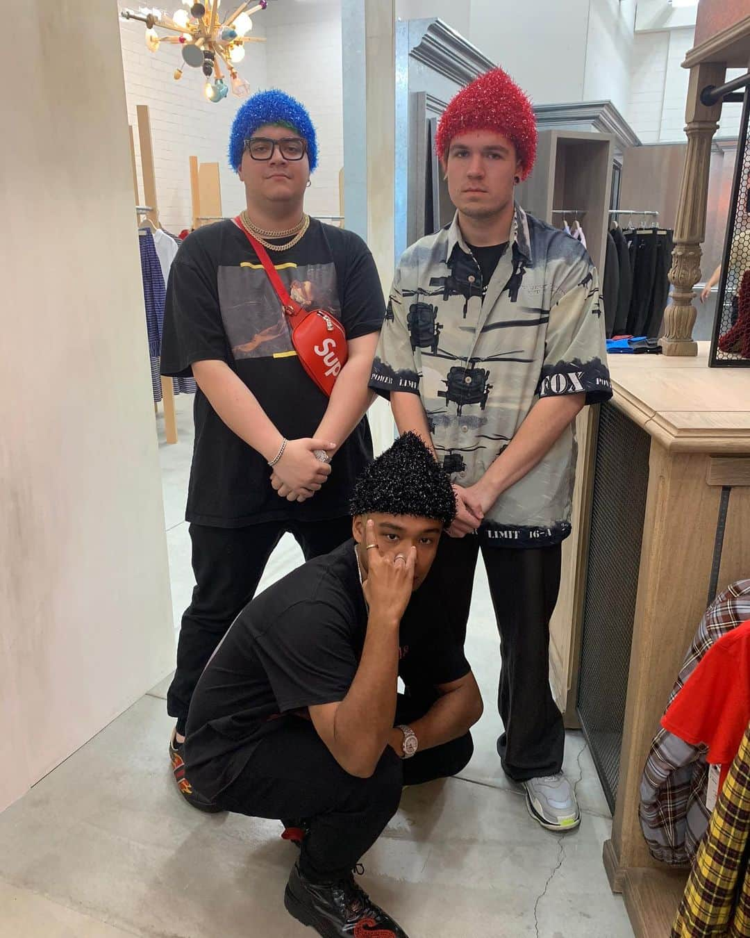 スラッシーさんのインスタグラム写真 - (スラッシーInstagram)「jersey boys in full effect with the gnome hats @glitchsato @thesebrokenfaces」5月17日 4時01分 - slushii