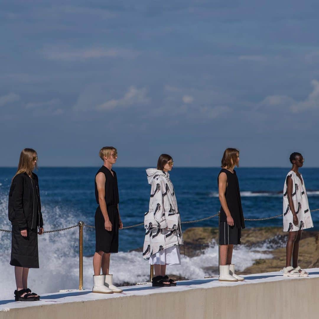 Fashion Weekさんのインスタグラム写真 - (Fashion WeekInstagram)「@TenPieces showed their relaxed collection at the epic @icebergsclub in Bondi for @fashionweekaus 🌊 #MBFWA⠀⠀ Photos by @gettyimages」5月17日 3時59分 - fashionweek