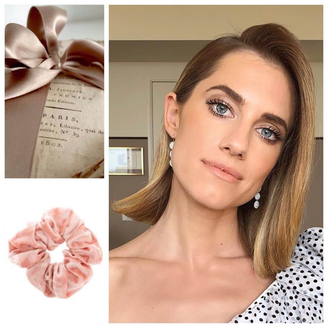 JO BAKERさんのインスタグラム写真 - (JO BAKERInstagram)「A L L I S O N • W I L L I A M S 🇺🇸 Satin Taupe Sheeny Lids with a Velvety Soft Peach Lip on #allisonwilliams yesterday!! #velvet  #scrunchies mood and #fancy #french #ribbon inspired texture and tone for this classy bird!  Hair @chadwoodhair  Makeup by me #jobakermakeupartist using #Lipstick @sisleyparisusa #lephytorouge in #beigejaipur number #10 .....see stories for more bts from yesterday!!!」5月17日 4時05分 - missjobaker