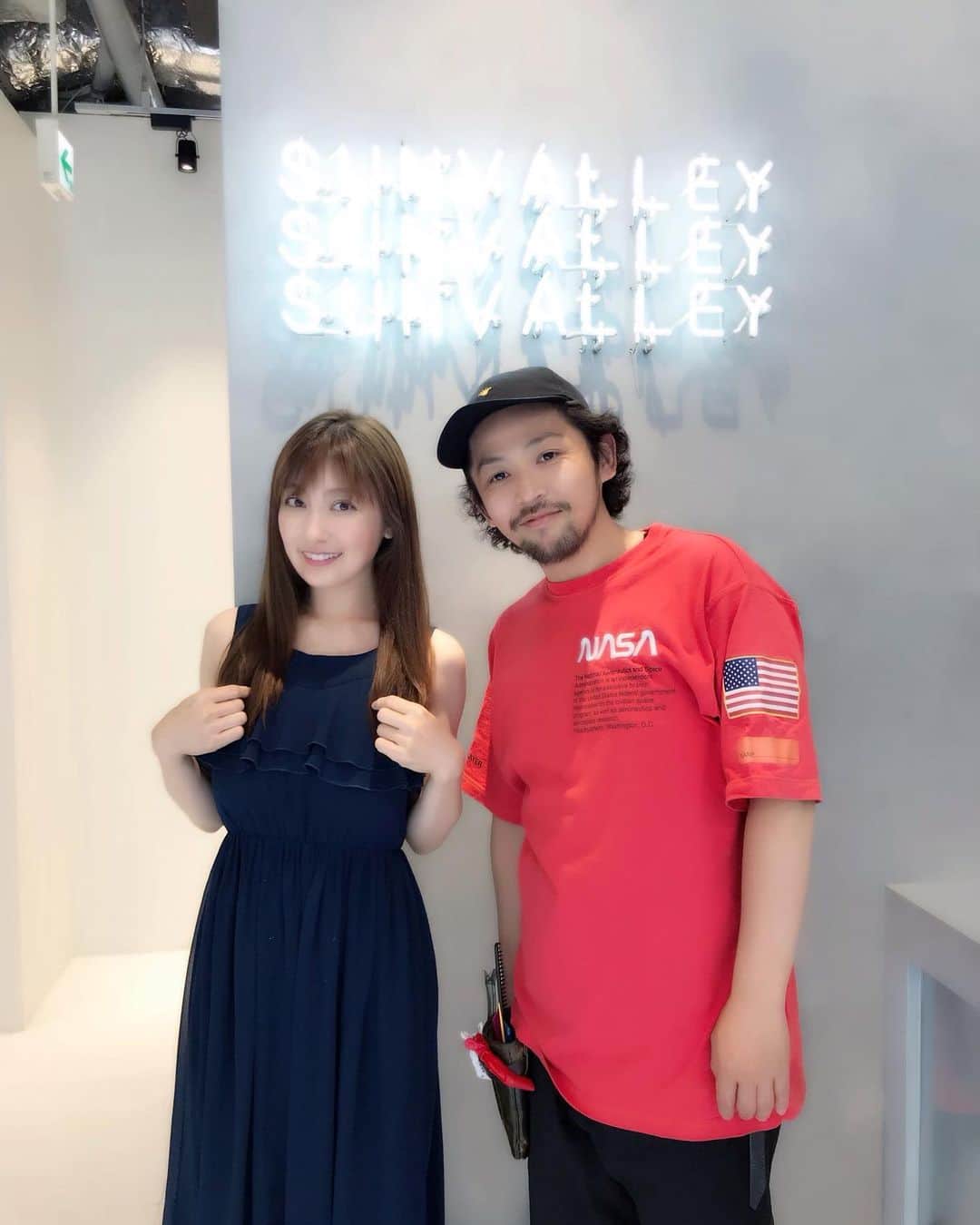 熊田曜子さんのインスタグラム写真 - (熊田曜子Instagram)「月一の美容院💇‍♀️ 渋谷さんのカラーカットも大好きだし sunvallyでいただくお茶も大好き☕️ #sunvally #美容院 #美容室 #表参道 #hair #cut」5月17日 4時56分 - kumadayoko