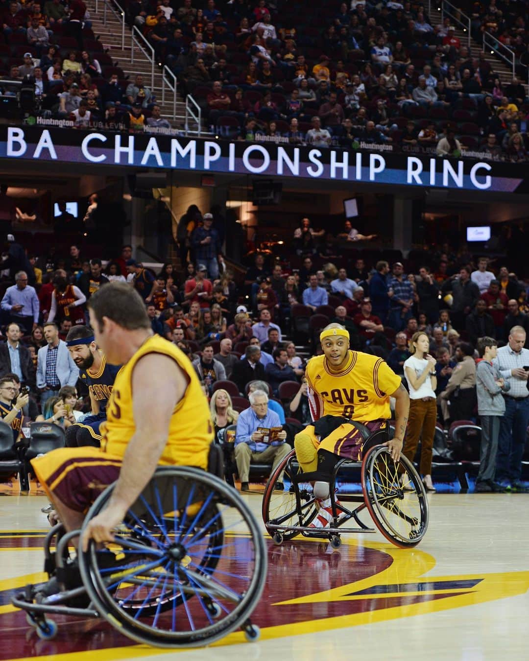 キャブスさんのインスタグラム写真 - (キャブスInstagram)「Darron Lewis: son, brother, father, role model, friend. Our Cleveland Wheelchair Cavaliers community mourns the loss of our teammate, who passed away this morning. We celebrate his life and will always remember the joy he brought to those he met both on & off the court.  RIP, #0 ❤️」5月17日 4時50分 - cavs