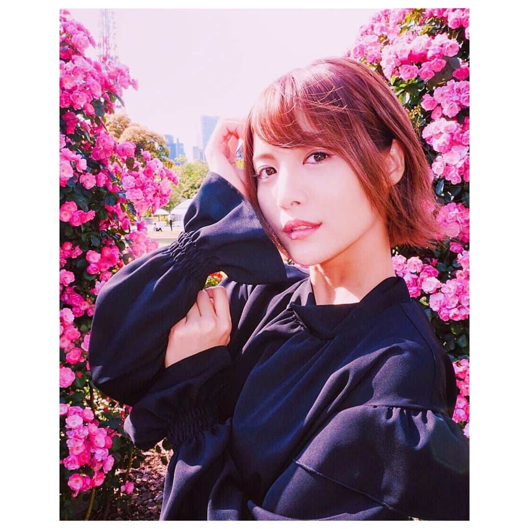 美沙玲奈のインスタグラム：「📷 @nishimaakii さん♡ 公園お散歩デート平和すぎて癒やされた‥🌸」