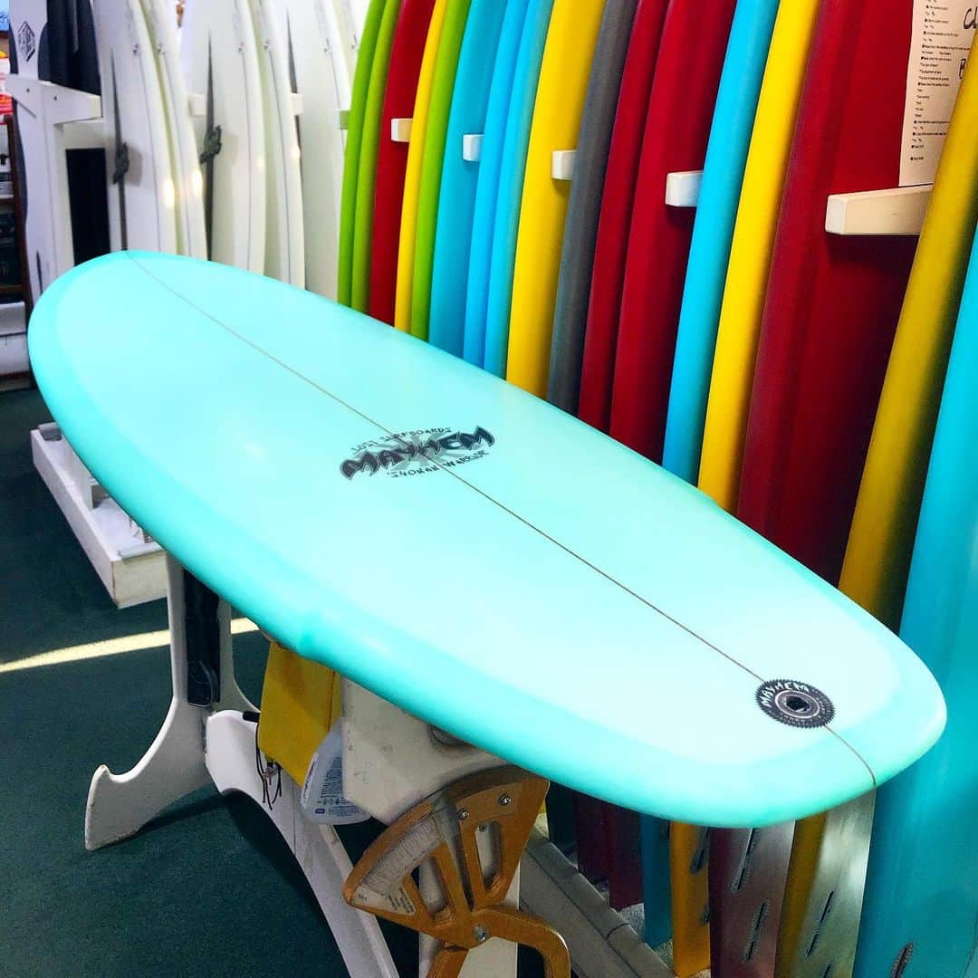 Isseki Nagaeさんのインスタグラム写真 - (Isseki NagaeInstagram)「I choose this color!! with white deck patch and white leash 😄😄 #surfboard  #mysurfboard #newsurfboard #surfinglife #surfing #lostsurfboard #shonanwarrior  爆浮力のショーナンウォーリアーズ5’8”」5月17日 6時03分 - isseki_nagae