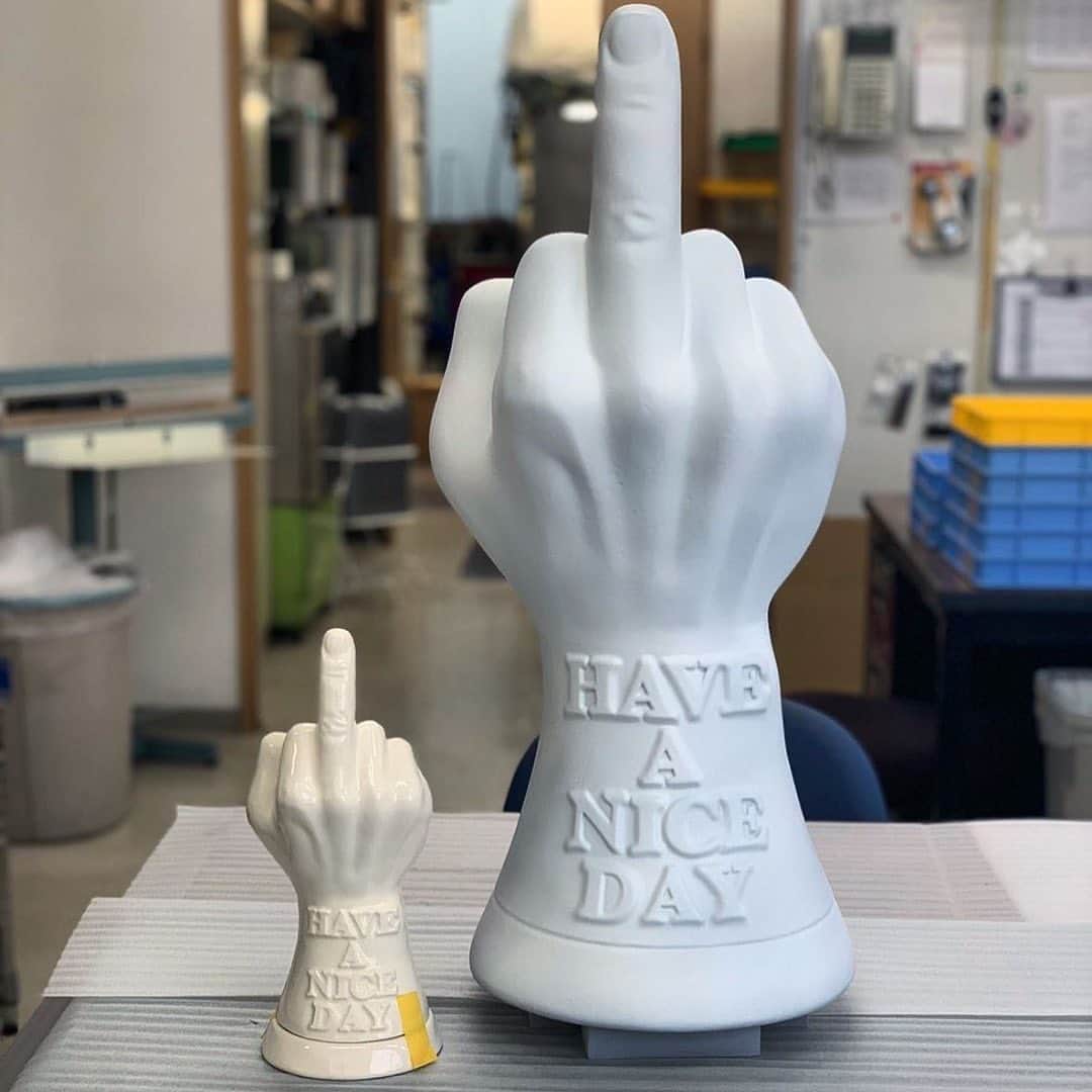 HYPEBEASTさんのインスタグラム写真 - (HYPEBEASTInstagram)「@hypebeastart: @neighborhood_official’s founder @sin_takizawa teases the production of a massive “Have a Nice Day” incense chamber. Tag someone who would love to add this piece to their home. Photo: Shinsuke Takizawa/NEIGHBORHOOD」5月17日 6時02分 - hypebeast