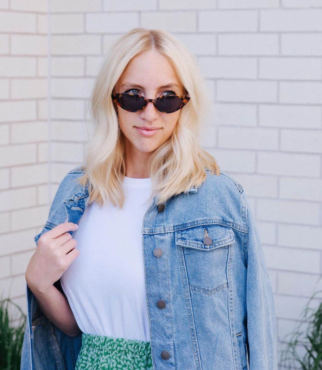 Target Styleのインスタグラム：「Hey weekend, we're looking at you. 😎 #UniversalThread」