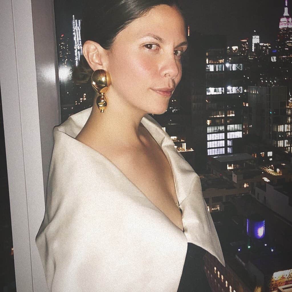 Monica Sordoのインスタグラム：「💥Vintage FERRÉ + Oriente Earrings💥 by @mr.edkavishe」