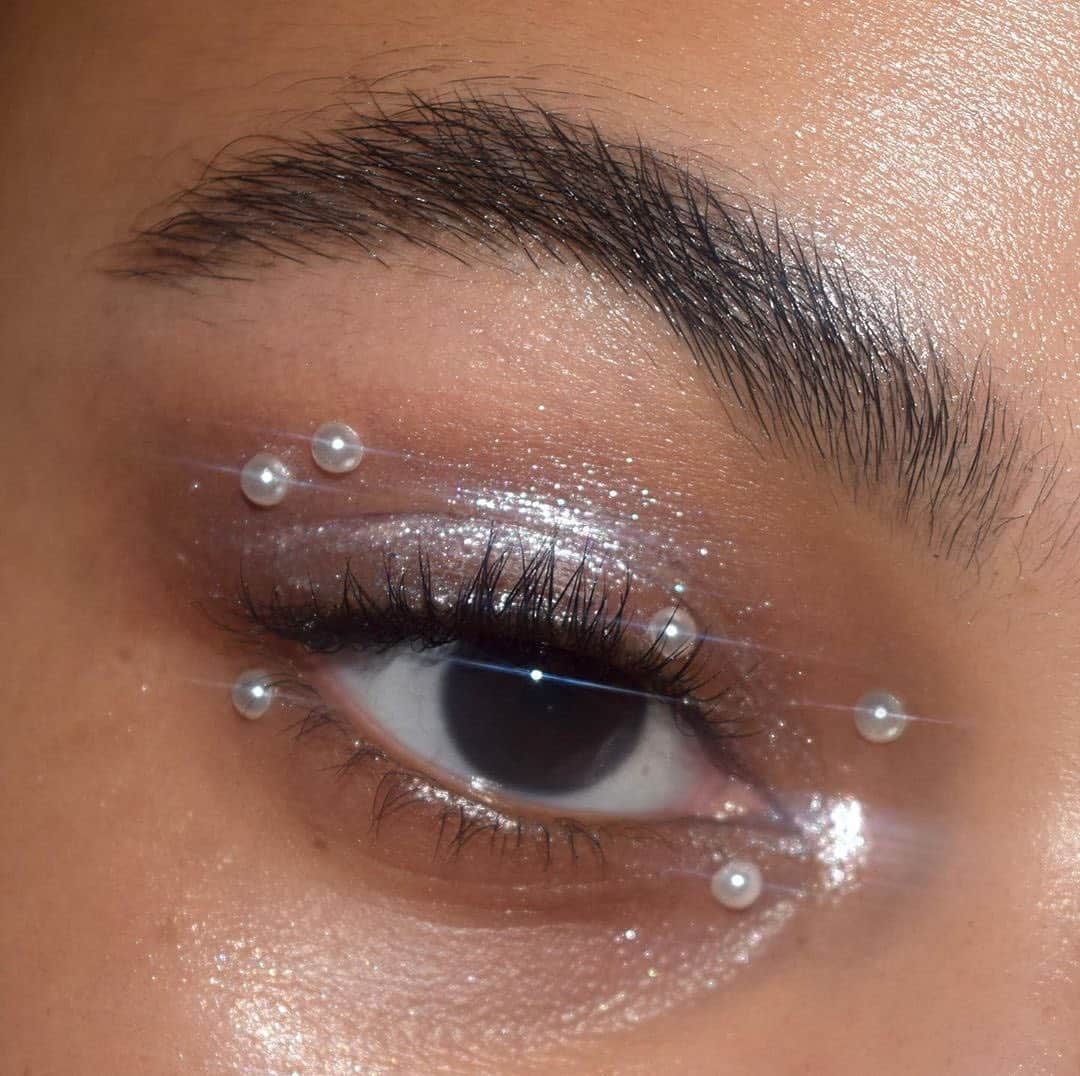 Milk Makeupさんのインスタグラム写真 - (Milk MakeupInstagram)「TFW the world is your oyster and #kushbrow in Herb is the pearl 🧜🏼‍♀️ - #regram @raincornelius」5月17日 7時12分 - milkmakeup