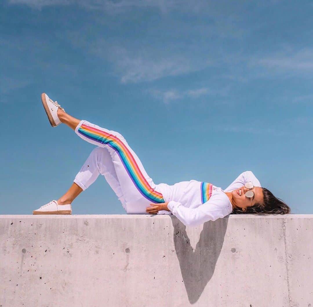 チェイサーのインスタグラム：「happy daze🤗🌈 #chaserbrand @jyo_shankar」