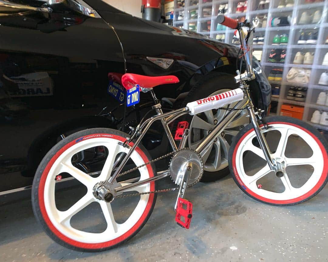 ジャスト・ブレイズさんのインスタグラム写真 - (ジャスト・ブレイズInstagram)「She cleaned up nice! Salute @bikemanx. Also another possible addition to the squad after the swipe.」5月17日 7時49分 - justblaze