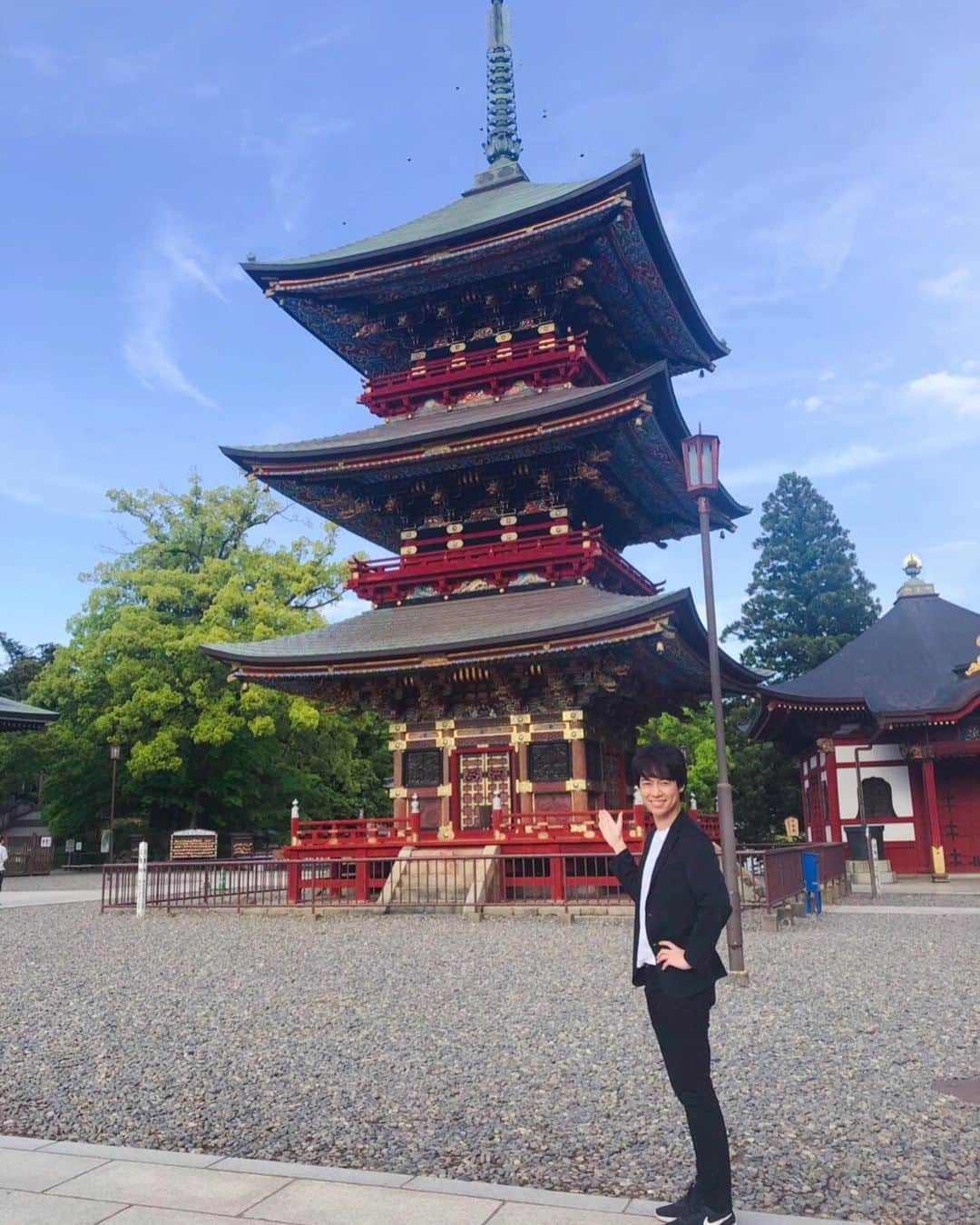 松阪ゆうきさんのインスタグラム写真 - (松阪ゆうきInstagram)「先日 イオンタウン成田富里さんに行った時、  帰りに成田山新勝寺に初めて行ってきました。  なんだか、 素晴らしいところだったな。  今度はゆっくり行きたい。  #成田山新勝寺 #お寺 #出世稲荷 とやらもあり #詣 ってきた。#ご利益 あるかなw」5月17日 7時57分 - matsuzaka_yuuki