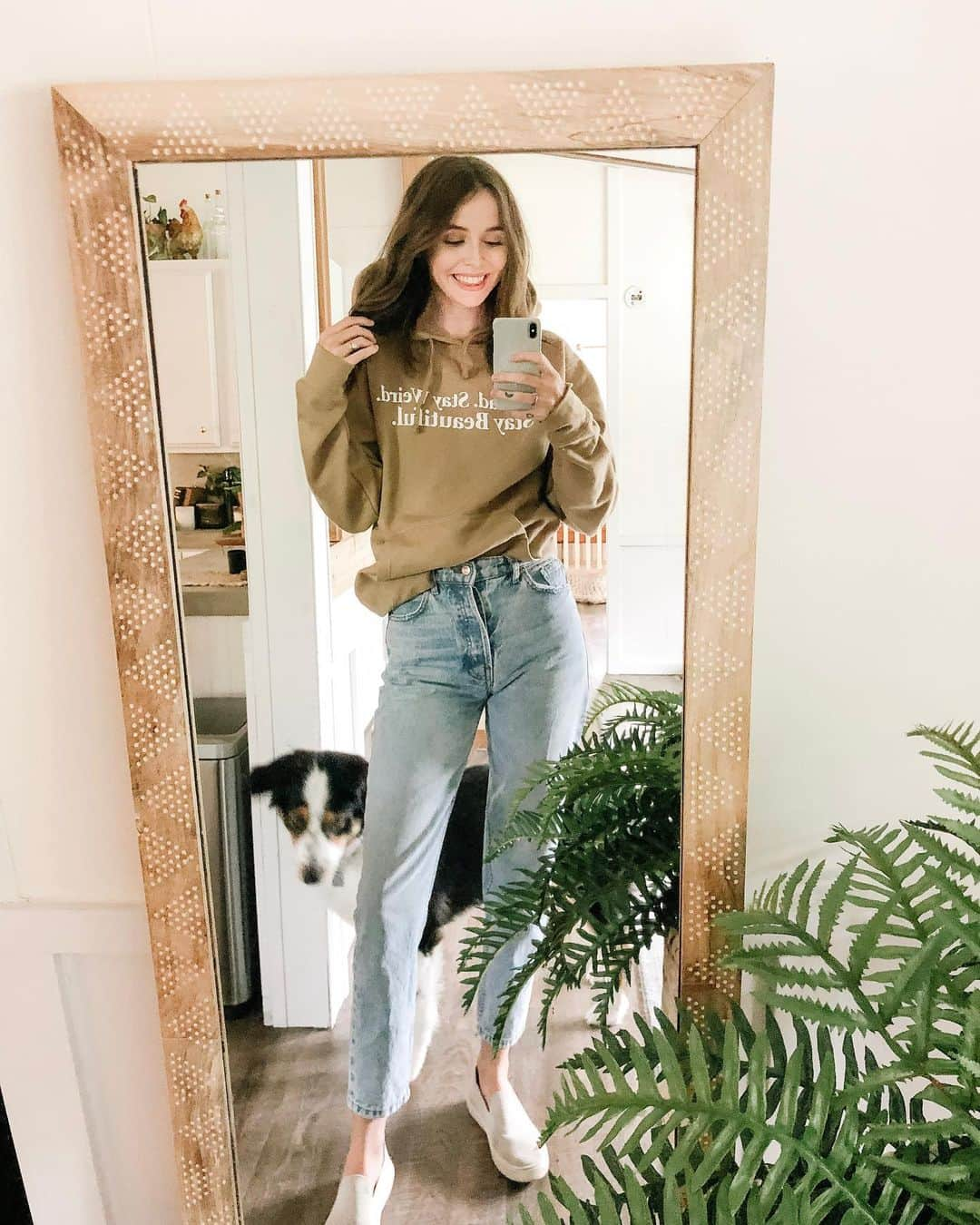 Acacia Brinleyさんのインスタグラム写真 - (Acacia BrinleyInstagram)「So excited for tomorrow. MERCH MERCH MERCH @fanjoy」5月17日 7時50分 - acaciakersey