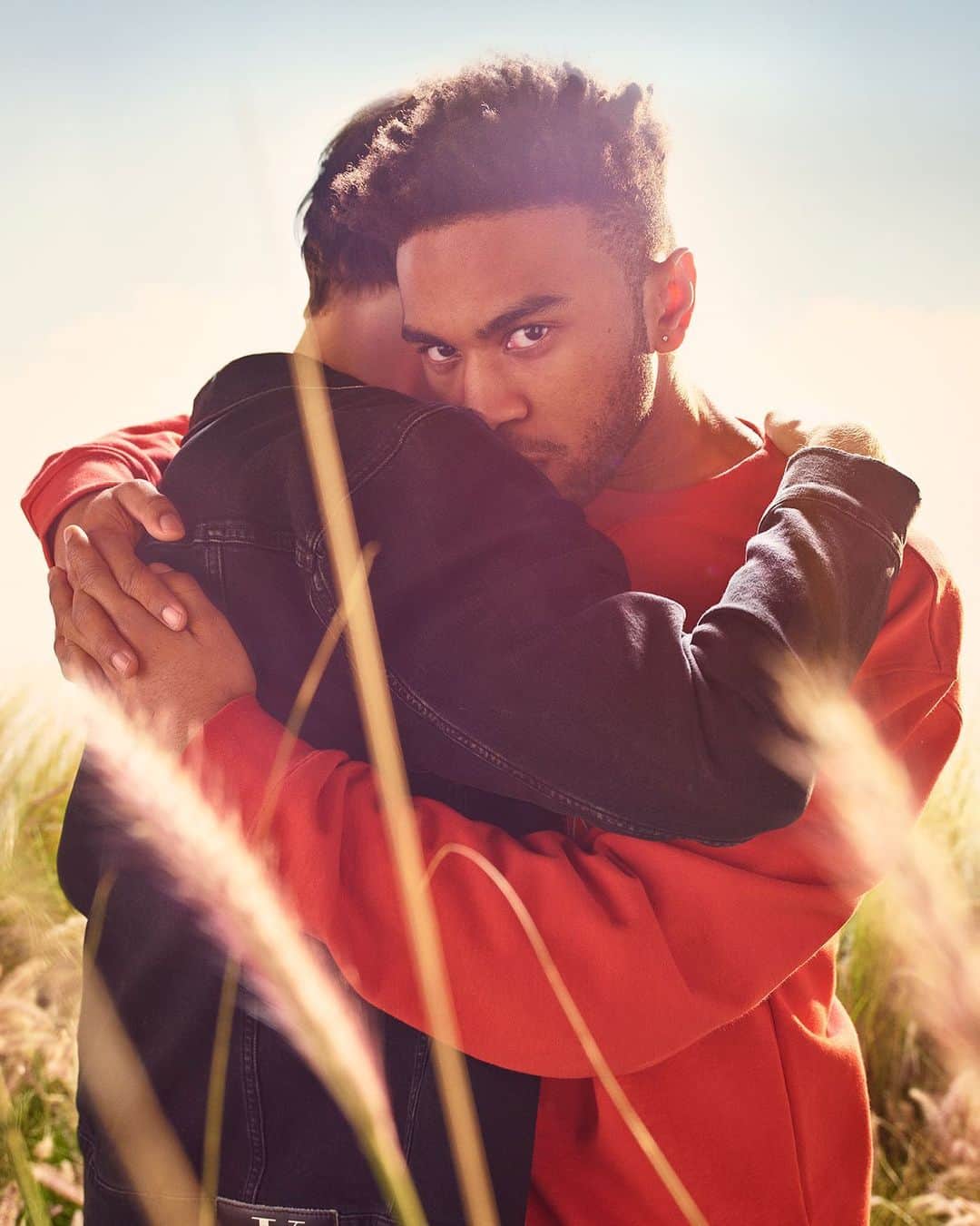 のインスタグラム：「“I think love is the root of all my work right now. Good or bad. I want even my arguments, I want the root of my argument to be love,” — #KevinAbstract ⠀⠀⠀⠀⠀⠀⠀⠀⠀⠀⠀⠀⠀⠀⠀⠀⠀⠀⠀⠀⠀⠀⠀⠀⠀⠀⠀ Shot by @mario_sorrenti ⠀⠀⠀⠀⠀⠀⠀⠀⠀⠀⠀⠀⠀⠀⠀⠀⠀⠀⠀⠀⠀⠀⠀⠀⠀⠀⠀ #MYTRUTH #MYCALVINS ⠀⠀⠀⠀⠀⠀⠀⠀⠀⠀⠀⠀⠀⠀⠀⠀⠀⠀⠀⠀⠀⠀⠀⠀⠀⠀⠀ Shop @kevinabstract and @__teeks’s look at calvinklein.com/mycalvins: Denim Trucker Jacket (Global)  Logo Sweatshirt (US and EU)」