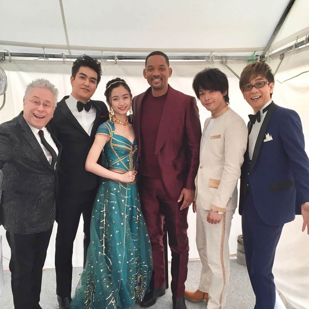 ディズニー スタジオさんのインスタグラム写真 ディズニー スタジオinstagram 東京に ジーニー 降臨 ウィル スミスとプレミアム吹替版 キャストたちが 歌って 踊る アラジン 来日マジック カーペットイベント開催 ジャスミン アラジンと新しい世界へ