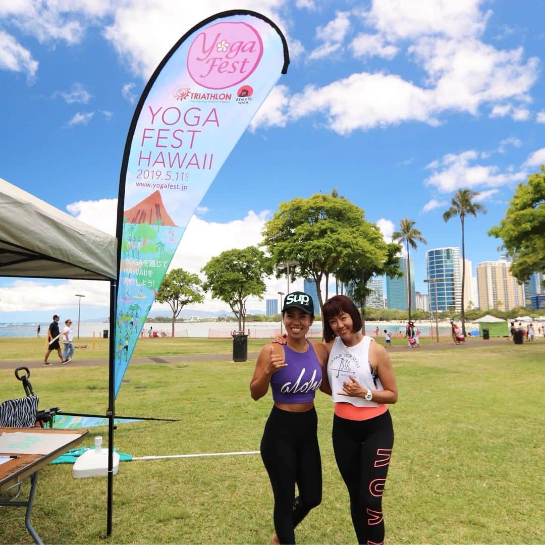 田中律子さんのインスタグラム写真 - (田中律子Instagram)「YOGA FEST HAWAII2019🌞  サップヨガレッスンは、 @kapalili_hawaii  @japansupyogaassociation  日本サップヨガ協会×ハワイサップヨガ協会、姉妹協会合同のレッスンでした🏄‍♀️🤙 ハワイの最高な環境の中でレッスンできるのも、 @shoko_kapalili_official しょーこのおかげ❤️ありがとう🙏  photo by @tommy_gallery  #yogalife  #yogafesthawaii  #beachlife  #jsya  #日本サップヨガ協会  #ハワイサップヨガ協会」5月17日 8時49分 - ri2kotanaka