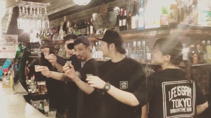 KAI_SHiNEのインスタグラム：「0514 SHIBUYA THE GAME 16th Anniversary🍻✨ Thanxxx Always & Congrats‼︎ 🔥🤝🔥 #heavensdust #samuraimetal #live #life #vibe #livehouse #vibehouse #tokyo #jp」
