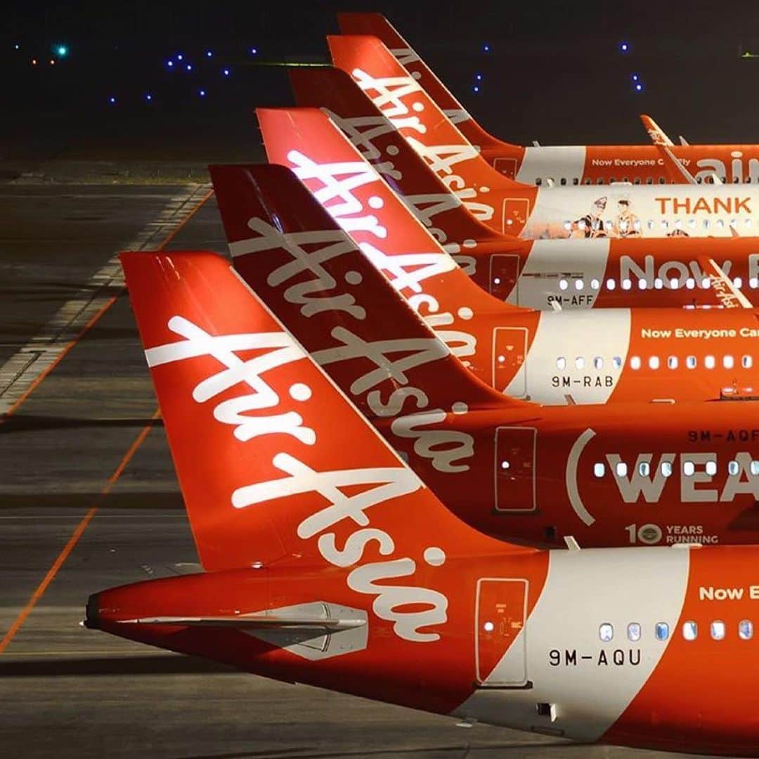 エアアジアさんのインスタグラム写真 - (エアアジアInstagram)「The AirAsia fleet is getting ready to reach the skies with you. Where are you heading this weekend? ✈️🌏 _________ #AirAsia #FlyTheWorldChampion  Photo grabbed from @malaysianwings」5月17日 19時07分 - airasiasuperapp