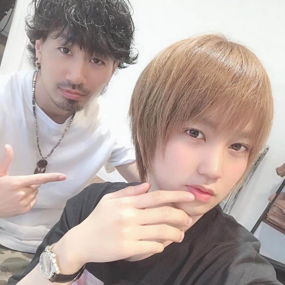 大咲貴徳さんのインスタグラム写真 - (大咲貴徳Instagram)「剪了頭髮！你覺得怎麼樣？  髪切った！カラーした！ 若返った！  坂本様様やでーほんま」5月17日 19時13分 - takanori_osaki