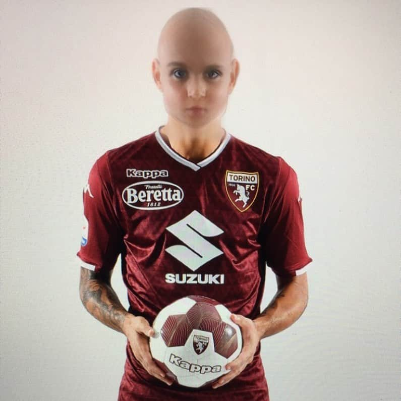 トリノFCさんのインスタグラム写真 - (トリノFCInstagram)「Shooting fotografico alla nostra scuola calcio📸👶🏻😂 #SFT」5月17日 19時28分 - torinofc1906