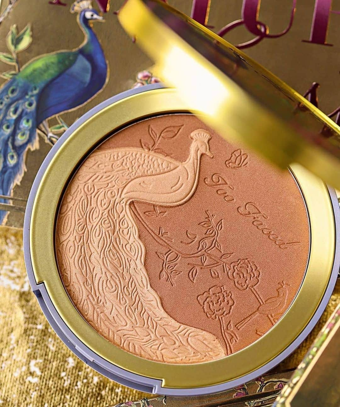 セフォラさんのインスタグラム写真 - (セフォラInstagram)「Ouiii! 😍 Le Natural Lust Satin Dual-Tone Bronzer de @toofaced vient tout juste d'arriver chez Sephora ! ☀️ Mentionne ta BFF qui va forcément craquer sur cette beauté ! 🙊  #tfnaturallust #toofaced #sephorafrance」5月17日 19時30分 - sephorafrance