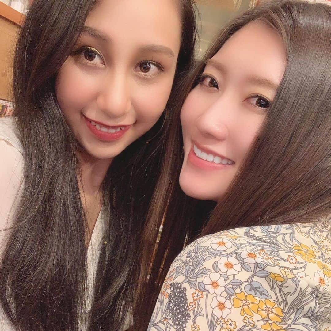 松丘雪那さんのインスタグラム写真 - (松丘雪那Instagram)「. るなとごはん💗 アイスドラフトっていう氷ビールにも出会った🍻 お店のお肉がそして美味しかった！ 本当に楽しかった💗💗💗 るなの可愛さとスタイルはほんとすごい✨ . . . . .  #アイスドラフト #アイドラ #氷入りビール #もつ千 #もつ千赤坂 #モデル」5月17日 19時53分 - yukina.23na