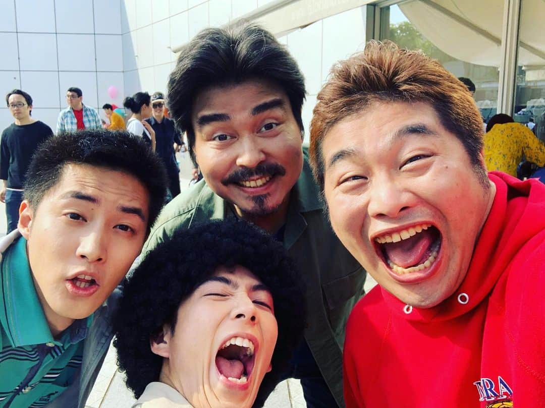 松尾諭のインスタグラム：「ついに発表！すんげーオモロイので乞うご期待です！ 7/5よりWOWOWプライムにて。 #アフロ田中 #賀来賢人  #小澤征悦  #白石隼也  #最高の仲間」