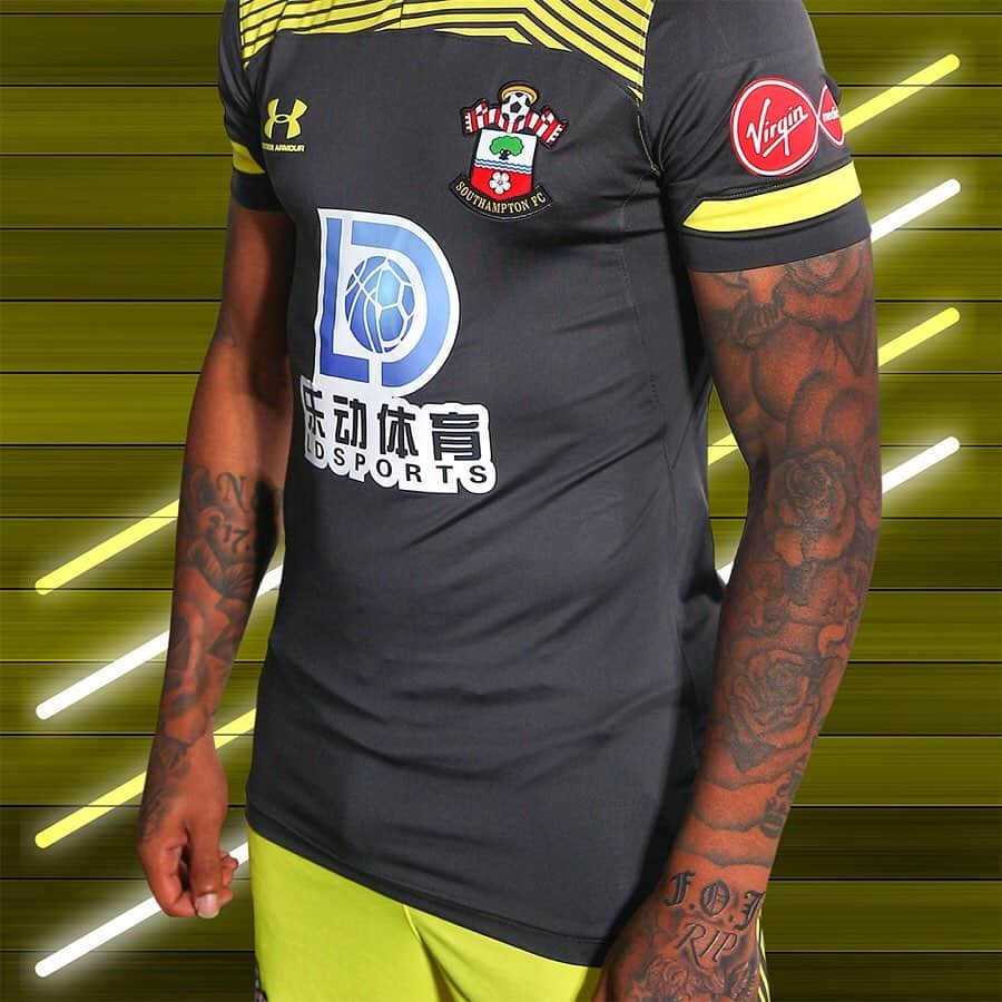 サウサンプトンFCさんのインスタグラム写真 - (サウサンプトンFCInstagram)「⚡️💛 #SaintsFC’s 2019/20 away kit is here 💛⚡️」5月17日 19時59分 - southamptonfc