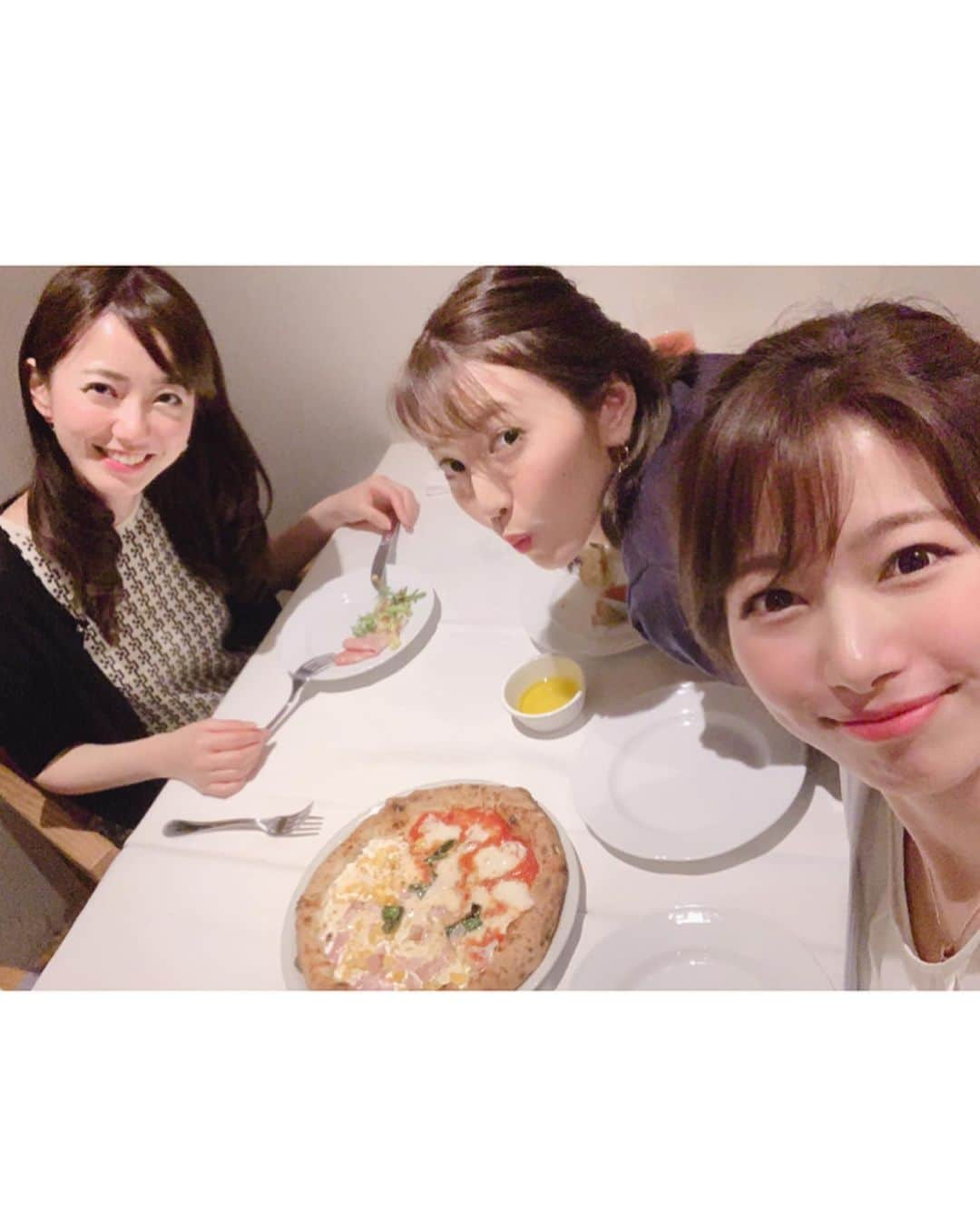 海老原優香さんのインスタグラム写真 - (海老原優香Instagram)「Dinner time♡  内田さんと小澤さんと 美味しいものたくさん食べて、 たくさん笑った〜っ❣️ またピッザ〜🍕😍 #dinner#pizza#pasta#cake」5月17日 20時08分 - ebioffi