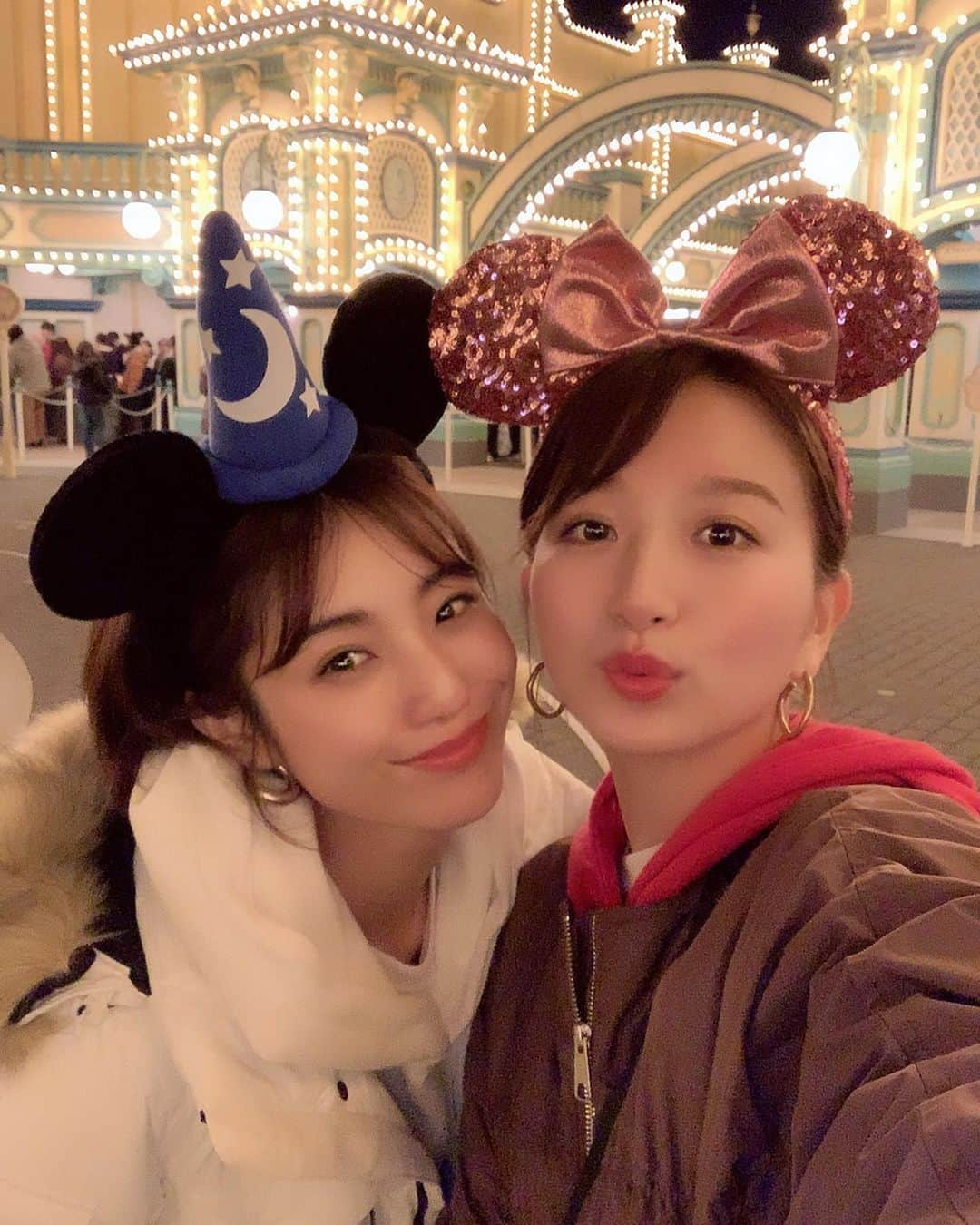 鹿沼憂妃さんのインスタグラム写真 - (鹿沼憂妃Instagram)「カップルかよ👭♥️ #ディズニー #ディズニーシー #ディズニーランド #disney #disneysea #disneyland #disneyworld #イズ鹿 #令和ディズニーもいこうね」5月17日 20時28分 - shika_0225