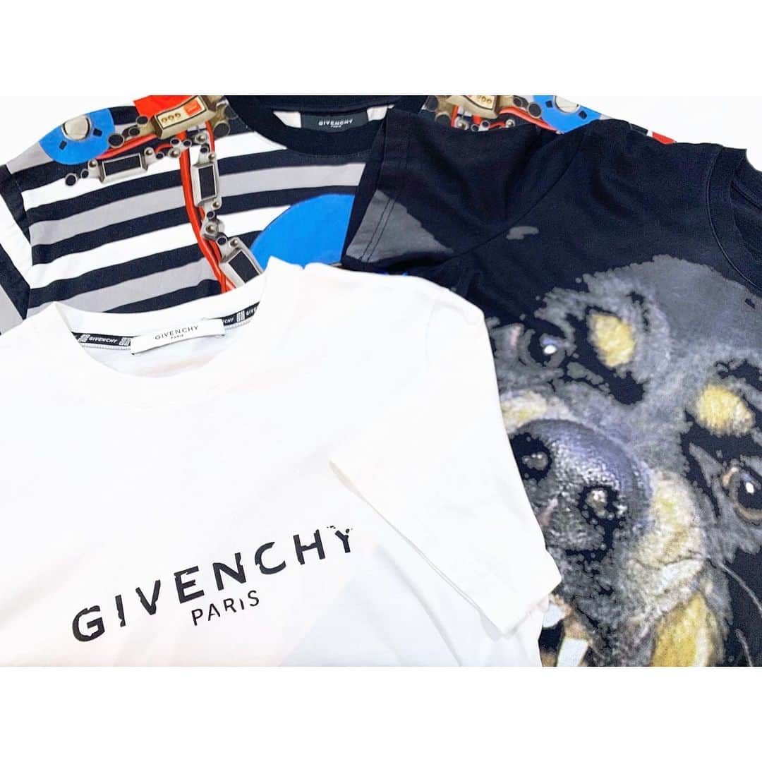 RINKAN渋谷店さんのインスタグラム写真 - (RINKAN渋谷店Instagram)「【2F New Arrival】 《GIVENCHY》 "T-shirt Collection" ㅤㅤㅤㅤㅤㅤㅤㅤㅤㅤㅤㅤㅤ 人気のTシャツ入荷しております。 この他にも多数ご用意しておりますので是非店頭にてご覧くださいませ。 ㅤㅤㅤㅤㅤㅤㅤㅤㅤㅤㅤㅤㅤ #rinkan #shibuya #saintlaurent #saintlaurentparis #dior #diorhomme  #louisvuitton #lv #gucci #amiri #rickowens #balmain #celine #celinebyhedislimane #prada #burberry #valentino #maisonmargiela #thombrowne #acnestudious #hermes #cartier #fendi #givenchy #yohjiyamamoto #commedesgarcons #sulvam #sacai RINKAN 渋谷店 03-5458-3050 渋谷区神南1-12-16」5月17日 20時22分 - rinkan_shibuya