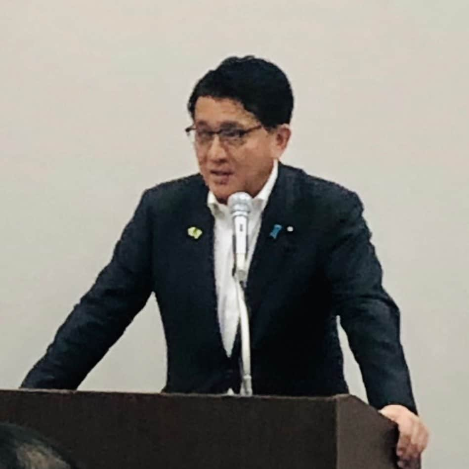 平井卓也さんのインスタグラム写真 - (平井卓也Instagram)「大学支援フォーラム（PEAKS：Leader's Forum on Promoting the Evolution of Academia for Knowledge Society）第1回全体会合に出席、挨拶させて頂きました。このフォーラムは、イノベーション創出につながる好事例を産学関係者で共有することや、大学の現場が必要とする規制緩和等の提案、次世代の研究大学の経営層の育成などを目的として設立。大学はイノベーションの源泉。知識集約型社会の中核となる存在です。大学のもつポテンシャルを解放する取組みを進めていきたい、と思います。社会、産業全体が大学とともに学び、考え、行動に移していきます。 #平井卓也　#大学改革　#PEAKS　#大学支援フォーラム　#CSTI」5月17日 11時39分 - hiratakuchan0125