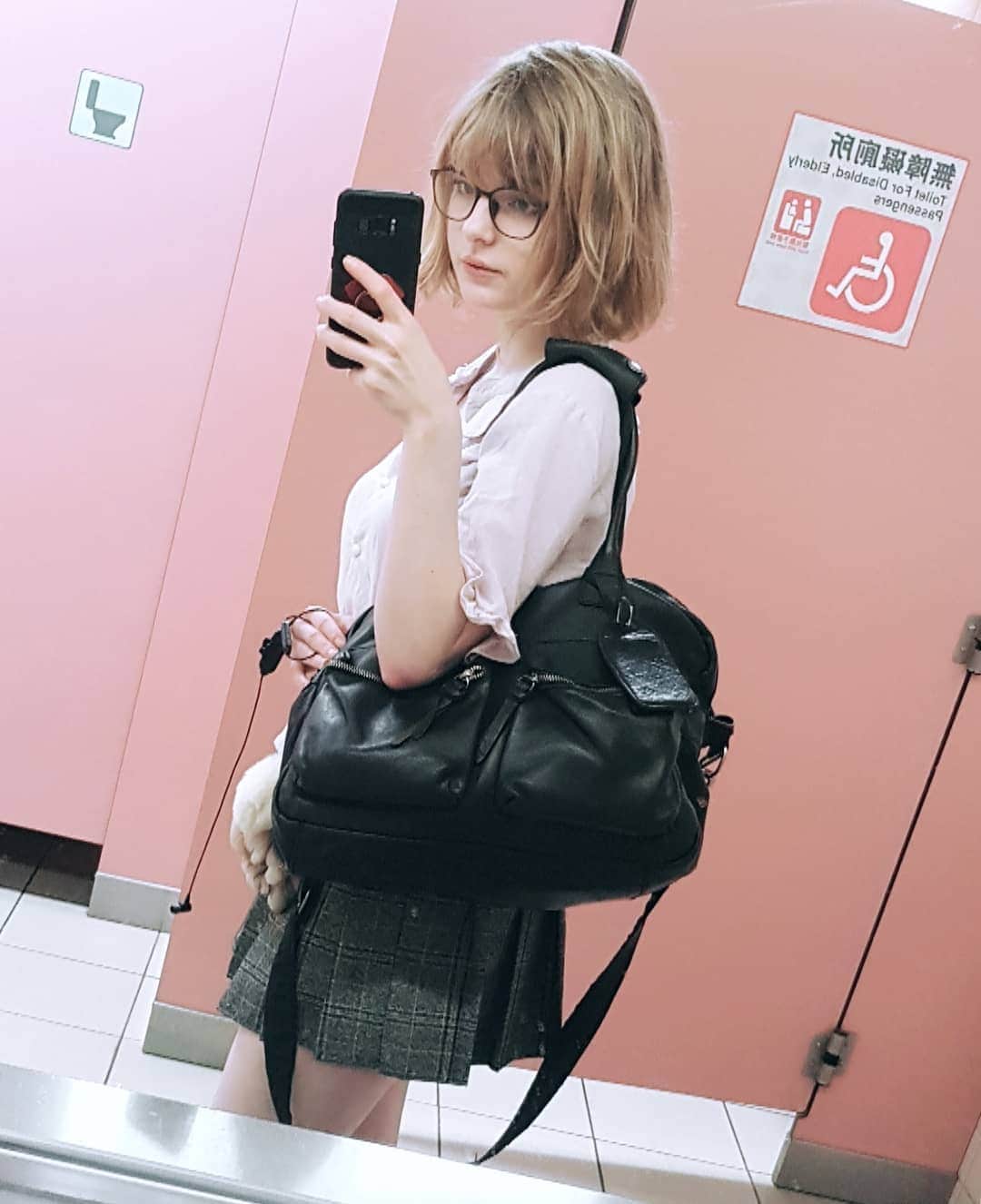 Ella Freyaのインスタグラム：「Reiwa I'm coming for you」