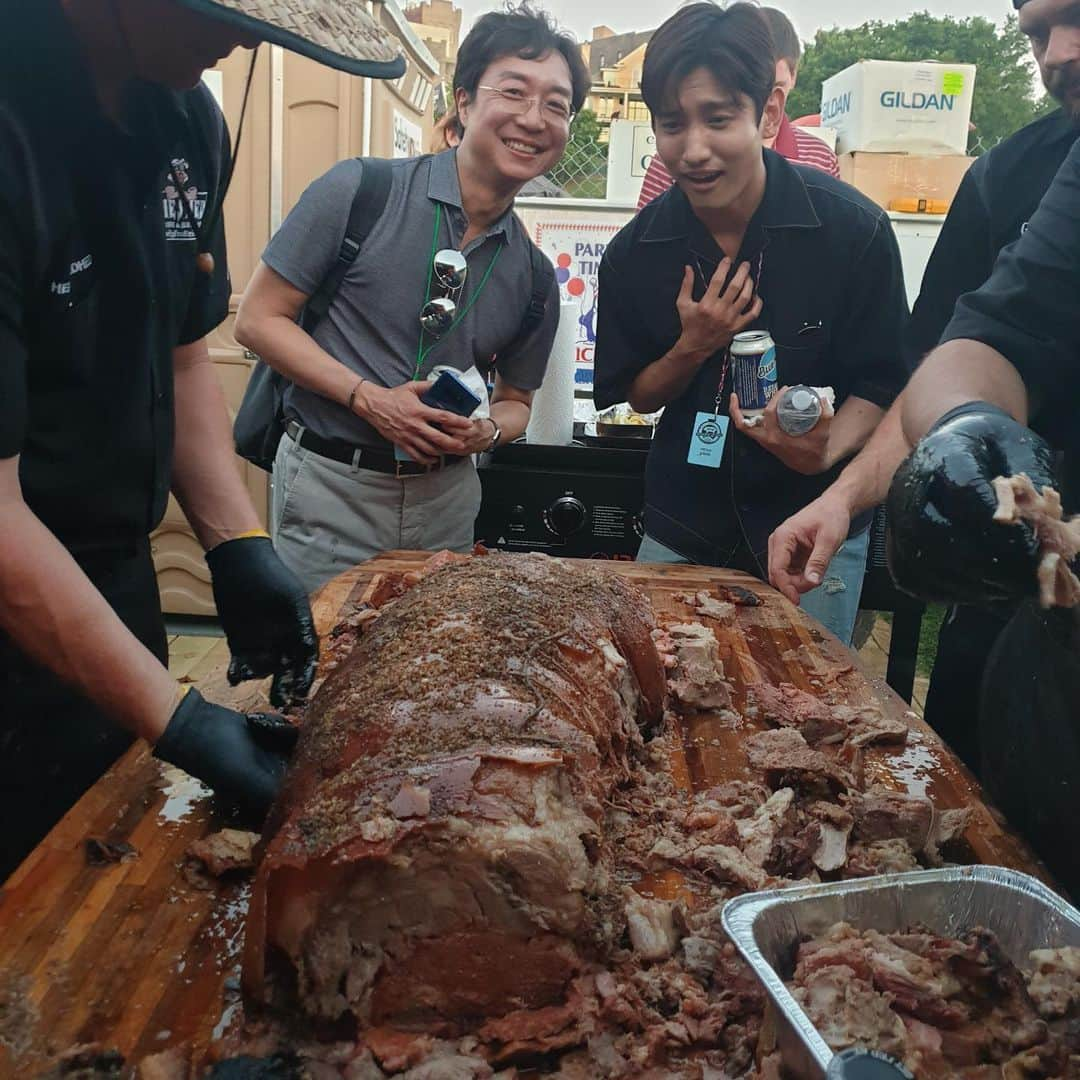 チャンミンさんのインスタグラム写真 - (チャンミンInstagram)「BBQ festival in Memphis👍🍻 #양식의양식」5月17日 11時46分 - changmin88