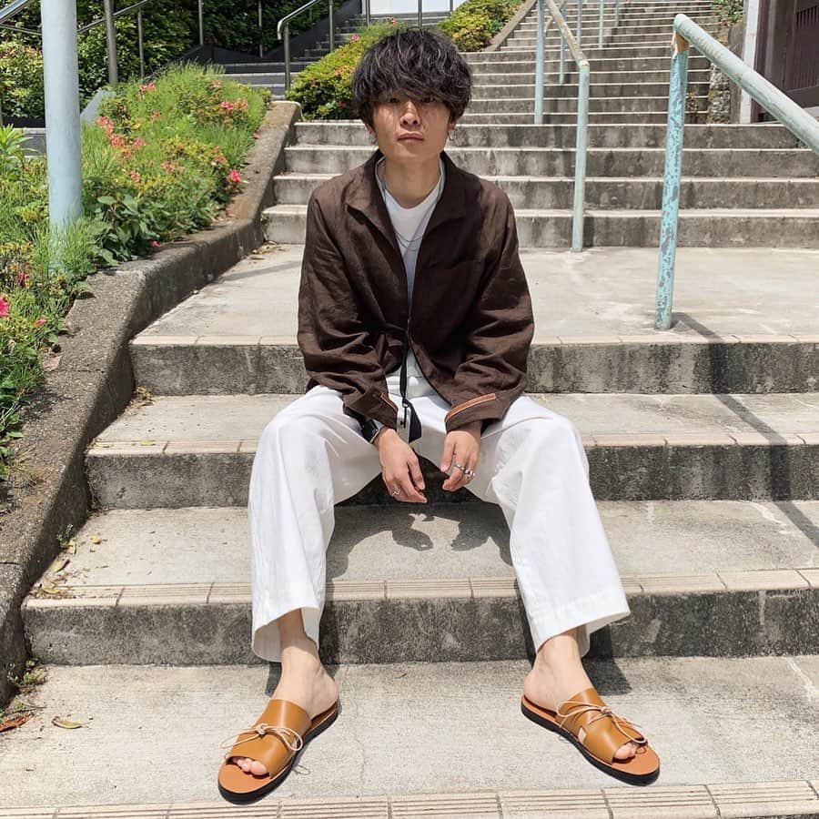 Ryoさんのインスタグラム写真 - (RyoInstagram)「ㅤㅤㅤㅤㅤㅤㅤㅤㅤㅤㅤㅤㅤ 涼しげに白パン サンダルの楽さを覚えてしまった〜☺️ 今日動画で別のオススメサンダル紹介します✊ ㅤㅤㅤㅤㅤㅤㅤㅤㅤㅤㅤㅤㅤ #sunsea #ssstein #urutokyo #ryotakashima  #ishmm」5月17日 11時46分 - ryo__takashima