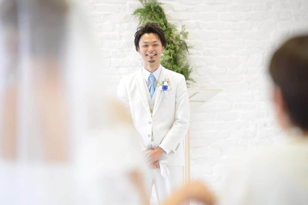 St.AQUA 東京の結婚式場 サンアクアチャペルさんのインスタグラム写真 - (St.AQUA 東京の結婚式場 サンアクアチャペルInstagram)「家族と一緒に作る結婚式 . ご新婦お母様からは子育て終了の意味があると言われる #ベールダウン を行なっていただき、一緒に入場しました☺️ . . wedding date 2019.4.29 groom&bride  R&K planner Aya Yakushijin . #サンアクア #サンアクアチャペル #d_wedding #海の近くのウエディング #2019年春婚  #2019年夏婚 #挙式とお食事会 #船上パーティー #少人数ウエディング #ファミリーウエディング #ウエディングブーケ #会場コーディネート #少人数挙式 #家族婚 #家族挙式 #マタニティウエディング #パパママ婚  #ブライダルフェア #ウエディングドレス #ドレス試着 #結婚式場探し #式場探し #式場見学  #プレ花嫁 #2人挙式  #船上ウエディング #結婚式準備 #竹芝 #日本中のプレ花嫁さんと繋がりたい」5月17日 11時56分 - staquatakeshiba