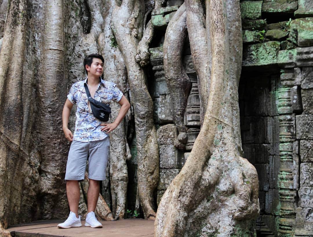 アイス・サランユーのインスタグラム：「Progenitor = รากเหง้า  #รูปเก่าเล่าใหม่  #ตัวถ่ายรายการใจไปท่องเที่ยว🛫 #icesarunyuaroundtheworld  #cambodia」